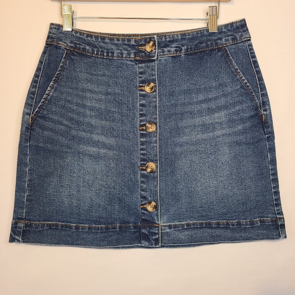 Maison Jules Medium Wash Denim Mini Skirt Size 8